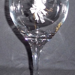 etched wine glass with candy cane design