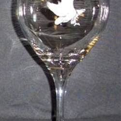 etdched wine glass with eagle design