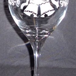 etched wine glass with wedding bells design